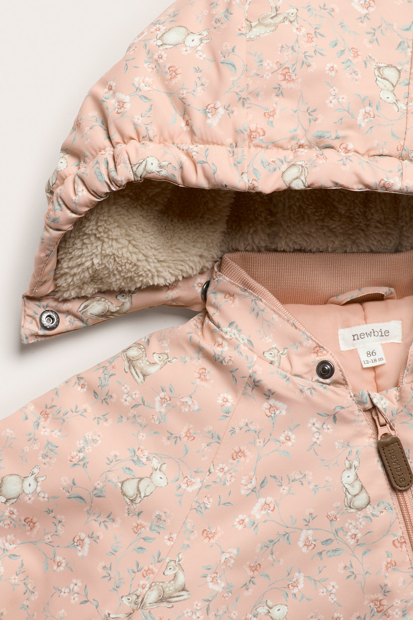 454579_e_1.jpg?ref=97819FA4EE