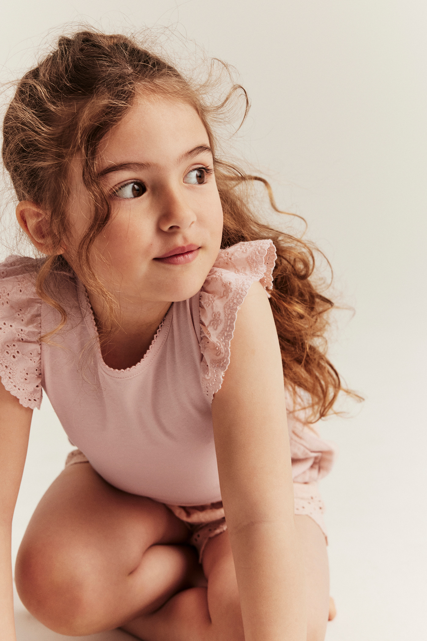 Short sleeve top with frill | Light pink | Kids | Newbie