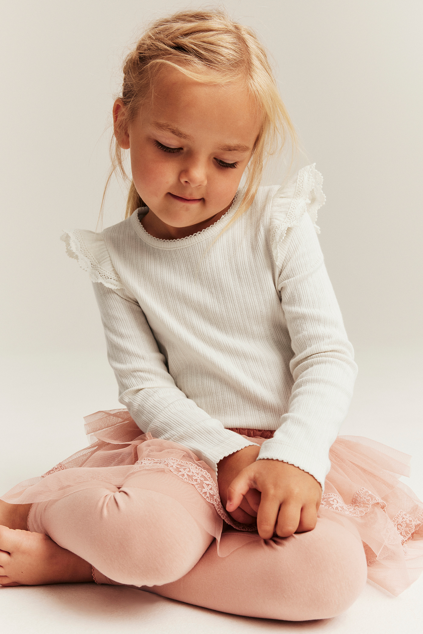 Ribbed top with frills | Off-white | Kids | Newbie