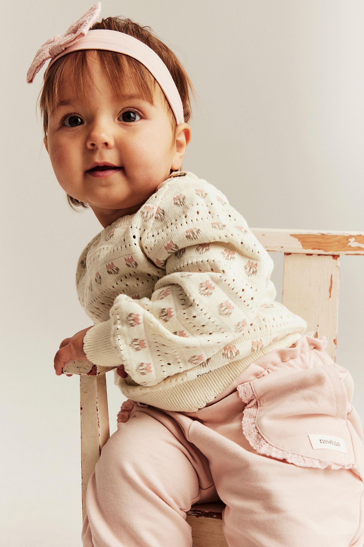Jacquard-knit floral jumper | Off-white | Baby | Newbie