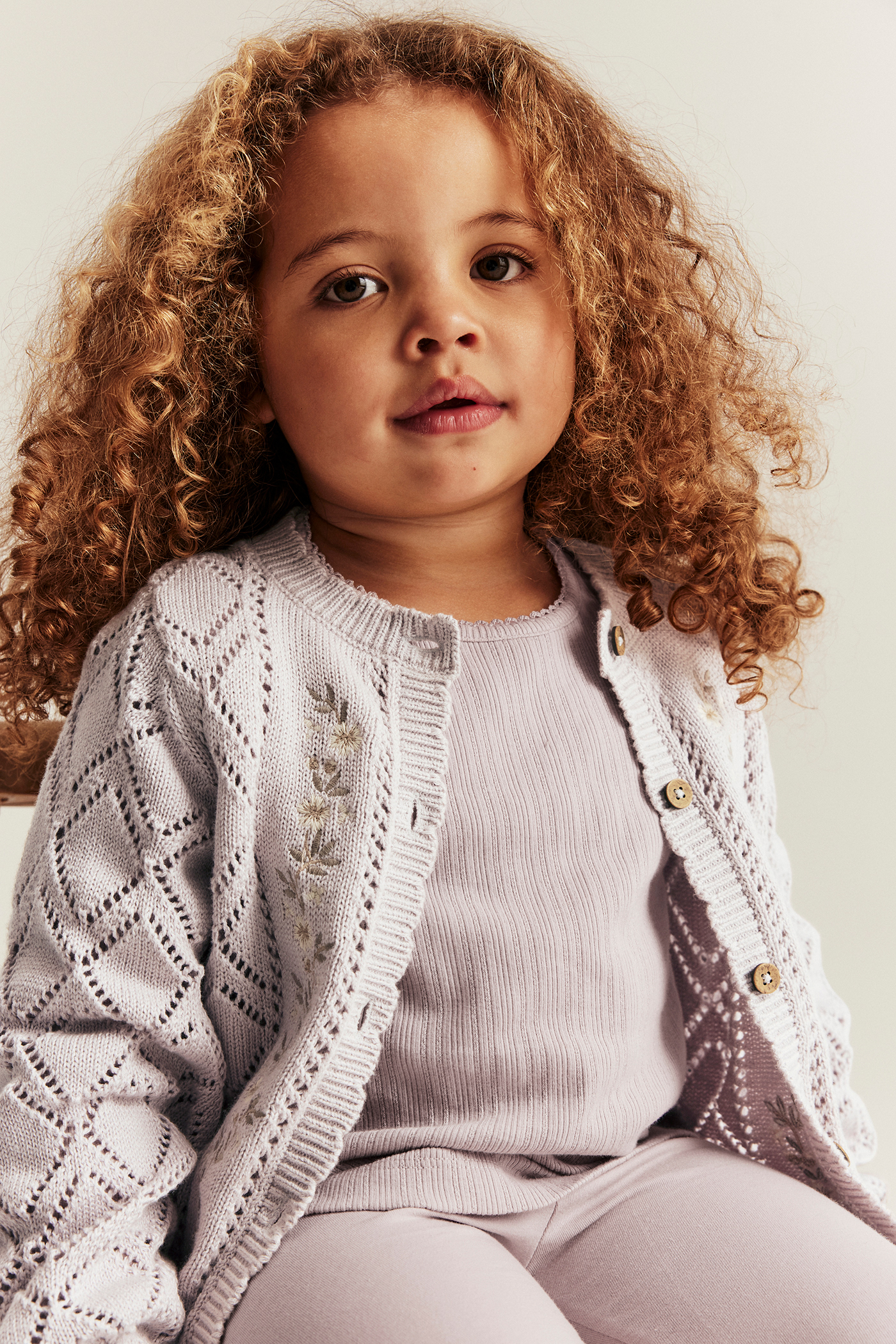 Cardigan with embroidered flowers | Light purple | Kids | Newbie