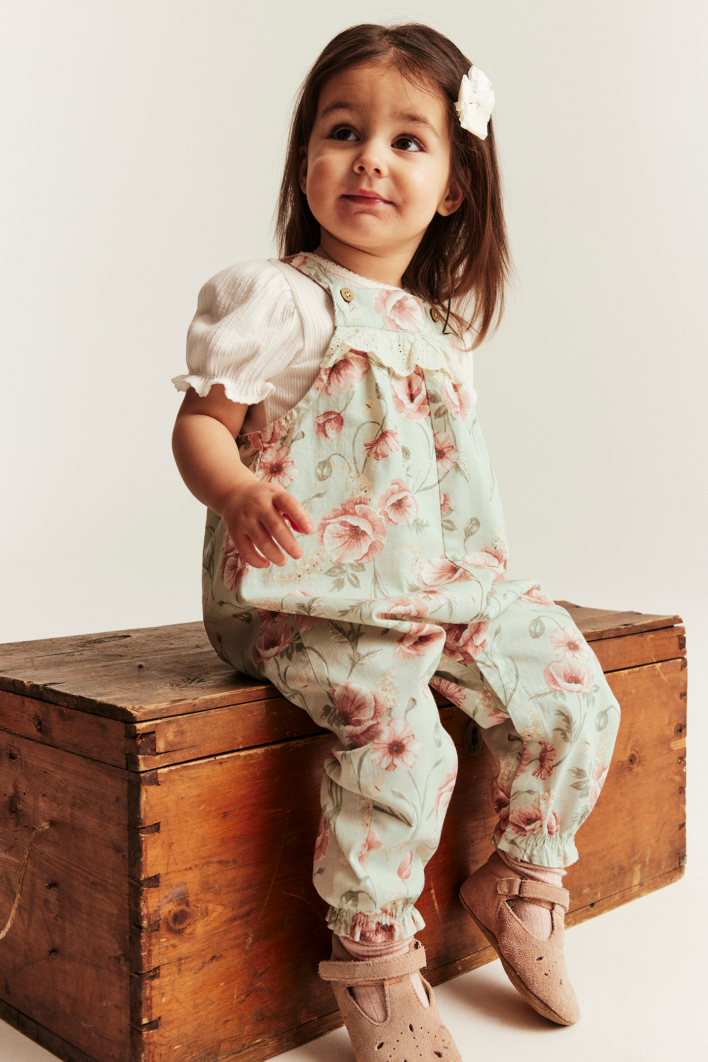 Floral dungarees | Light green | Baby | Newbie