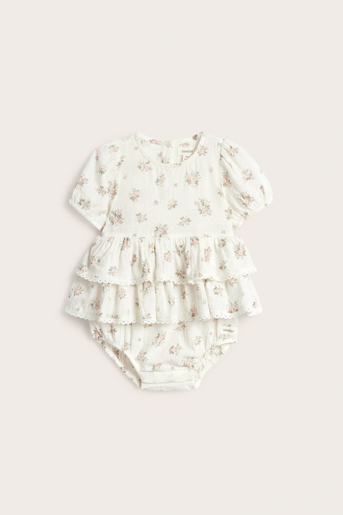 Floral jumpsuit with frill | Off-white | Baby | Newbie