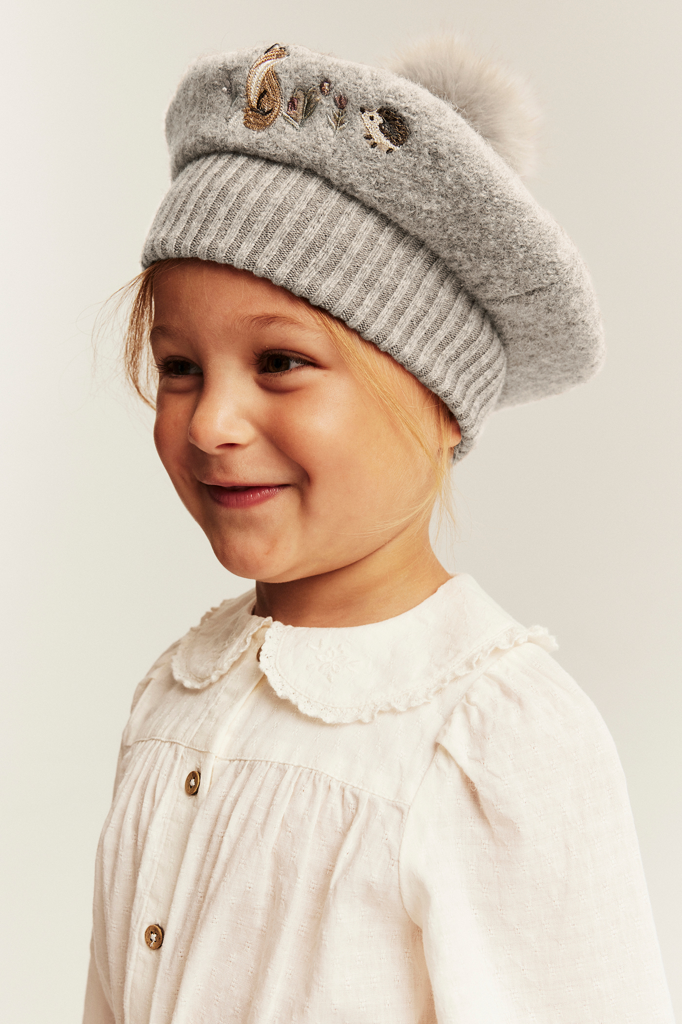 Wool beret with embroidery | Brown mélange | Baby | Newbie